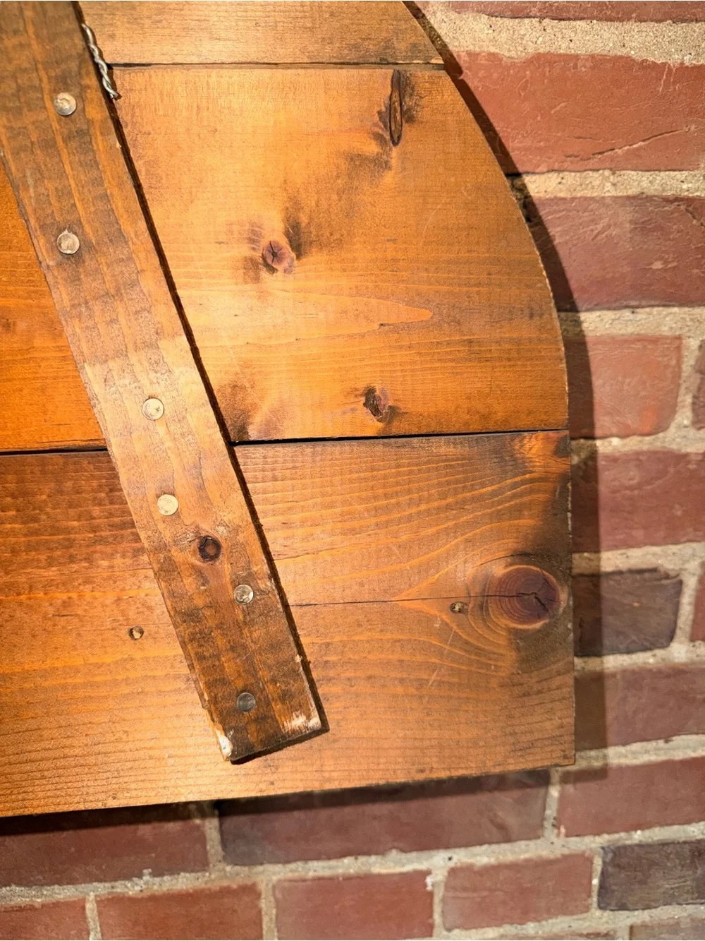 Rustic Wild Duck / Goose Wall Hook Hanging Rack in Brown and Yellow